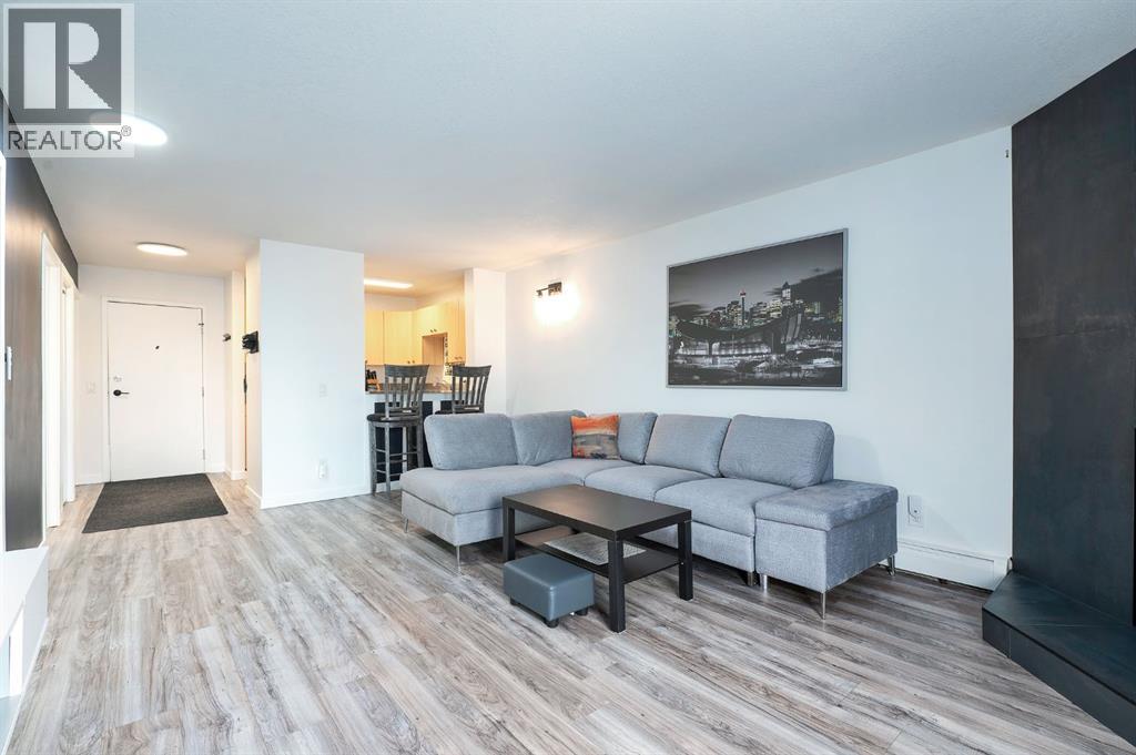 Single Family House for Sale in   Glamis Drive SW Glamorgan Calgary 