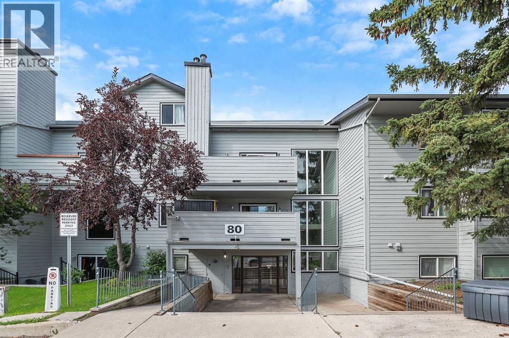 Single Family House for Sale in   Glamis Drive SW Glamorgan Calgary 