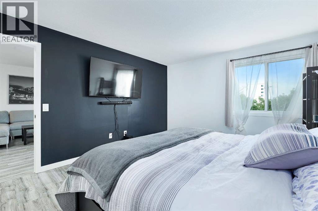 Single Family House for Sale in   Glamis Drive SW Glamorgan Calgary 