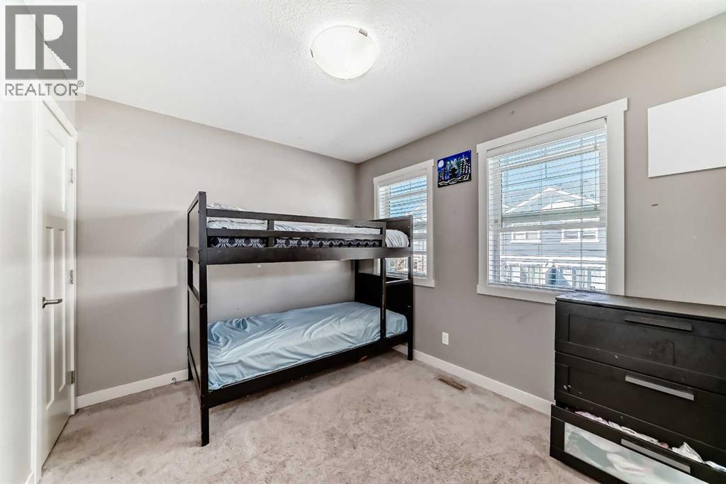 Single Family House for Sale in  Evanston Manor NW Evanston Calgary 