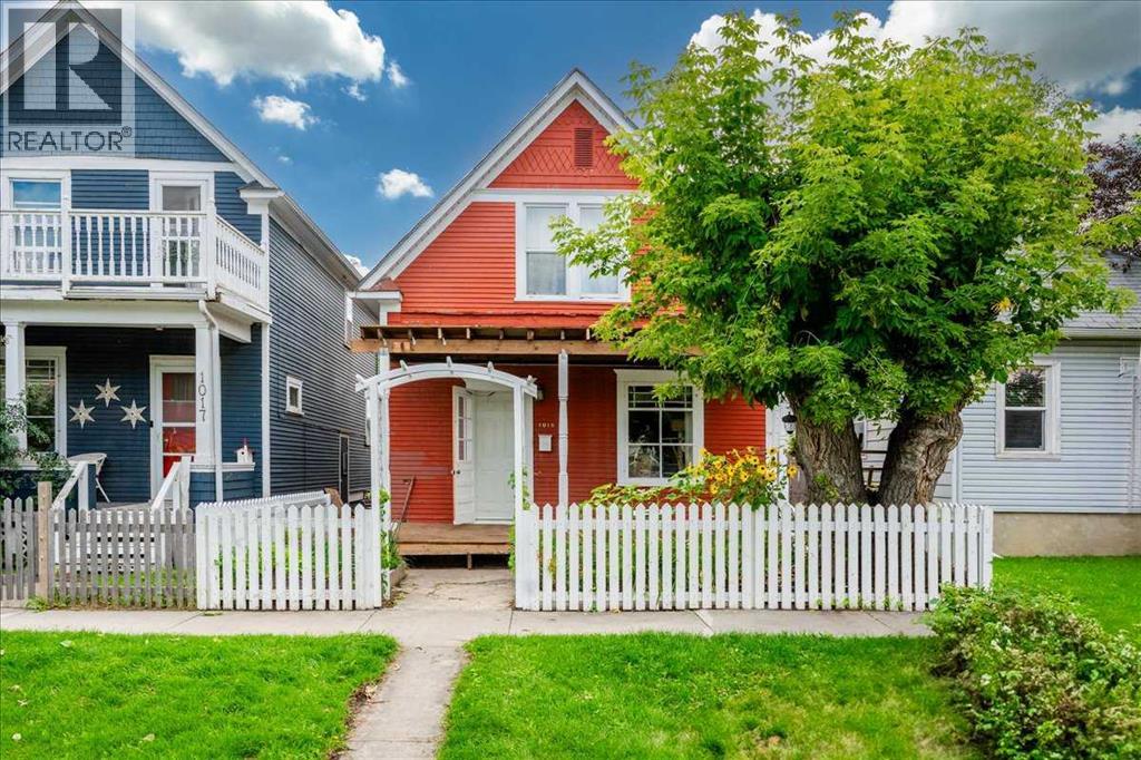 Single Family House for Sale in   Avenue SE Ramsay Calgary 