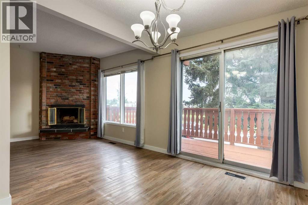 Single Family House Bi-level for Sale in  Silver Mead Road NW Silver Springs Calgary 