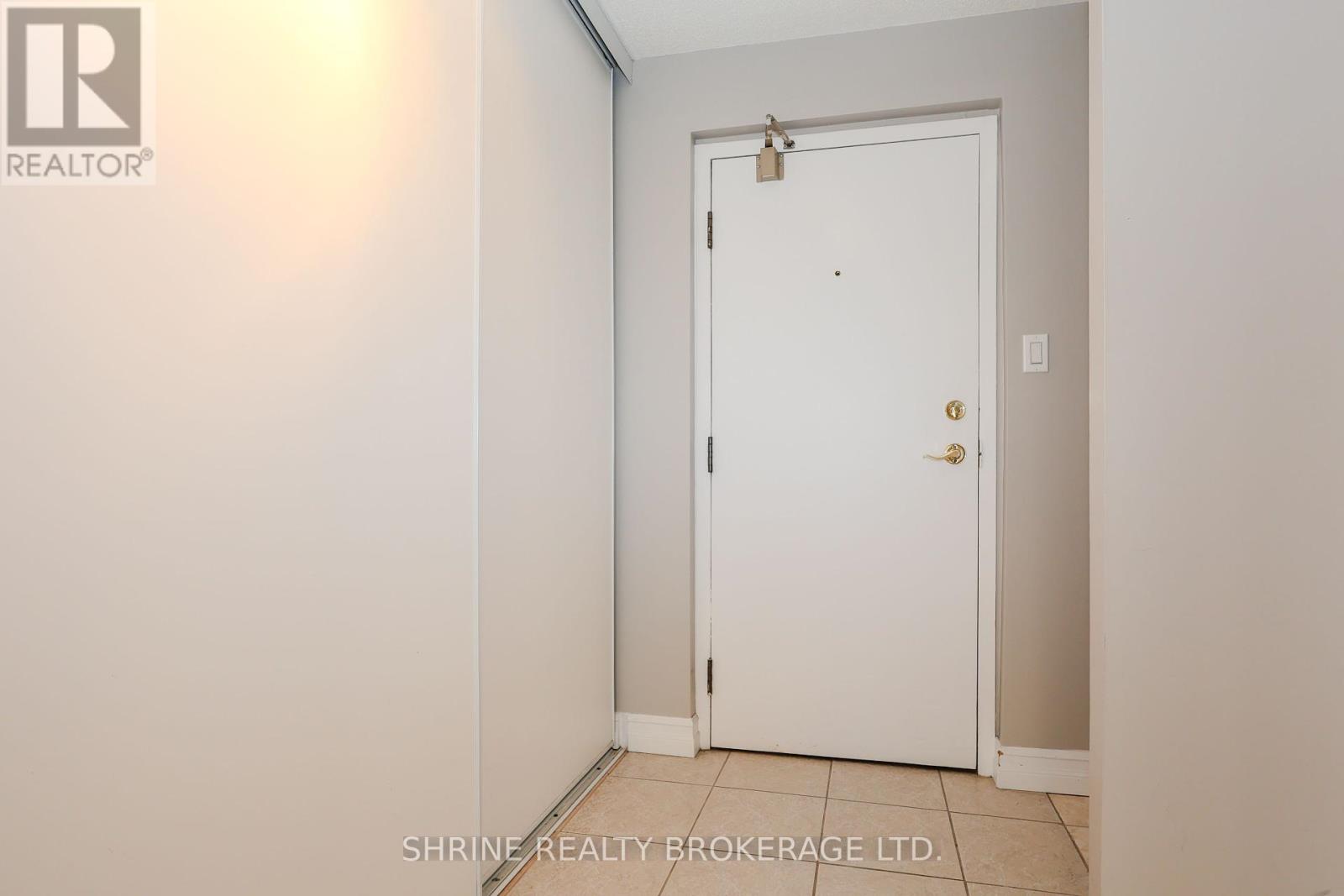 Photo 19 of 207 570 Proudfoot Lane, London North ON