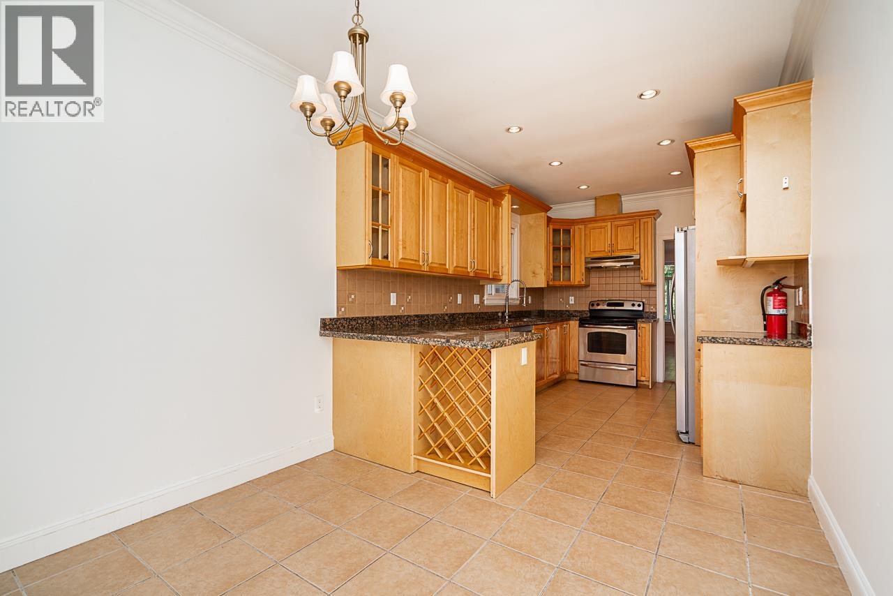 Photo 14 of 7268 1st Street, Burnaby BC