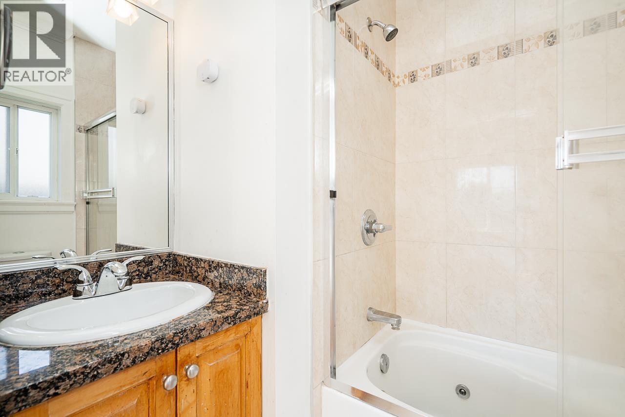 Photo 17 of 7268 1st Street, Burnaby BC