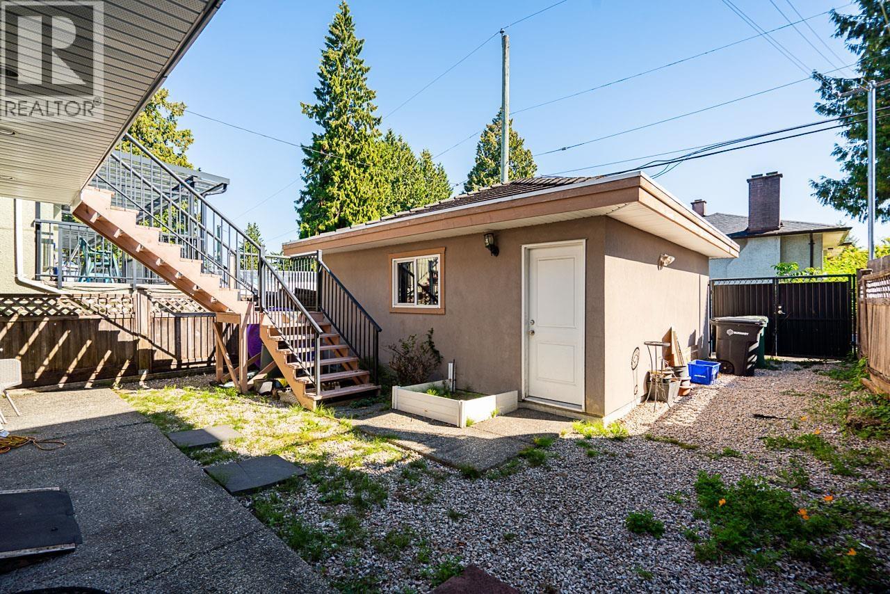 Photo 32 of 7268 1st Street, Burnaby BC