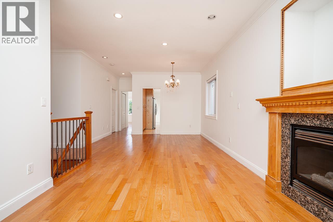 Photo 7 of 7268 1st Street, Burnaby BC