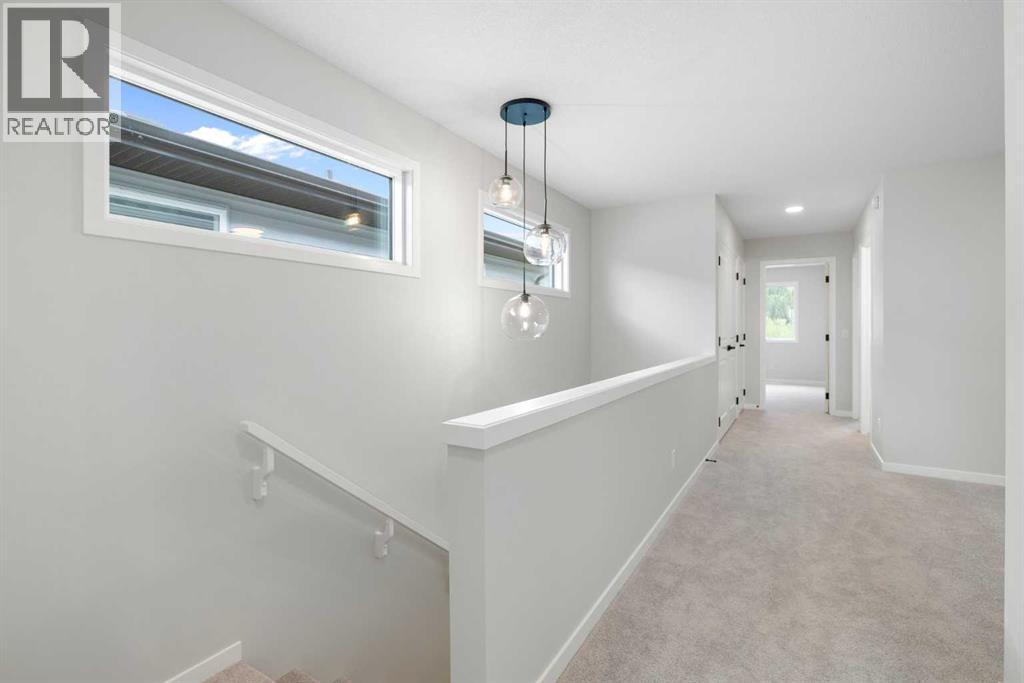 Single Family House for Sale in  Creekview Drive SW Pine Creek Calgary 