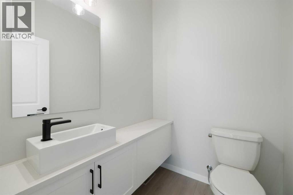 Single Family House for Sale in  Creekview Drive SW Pine Creek Calgary 