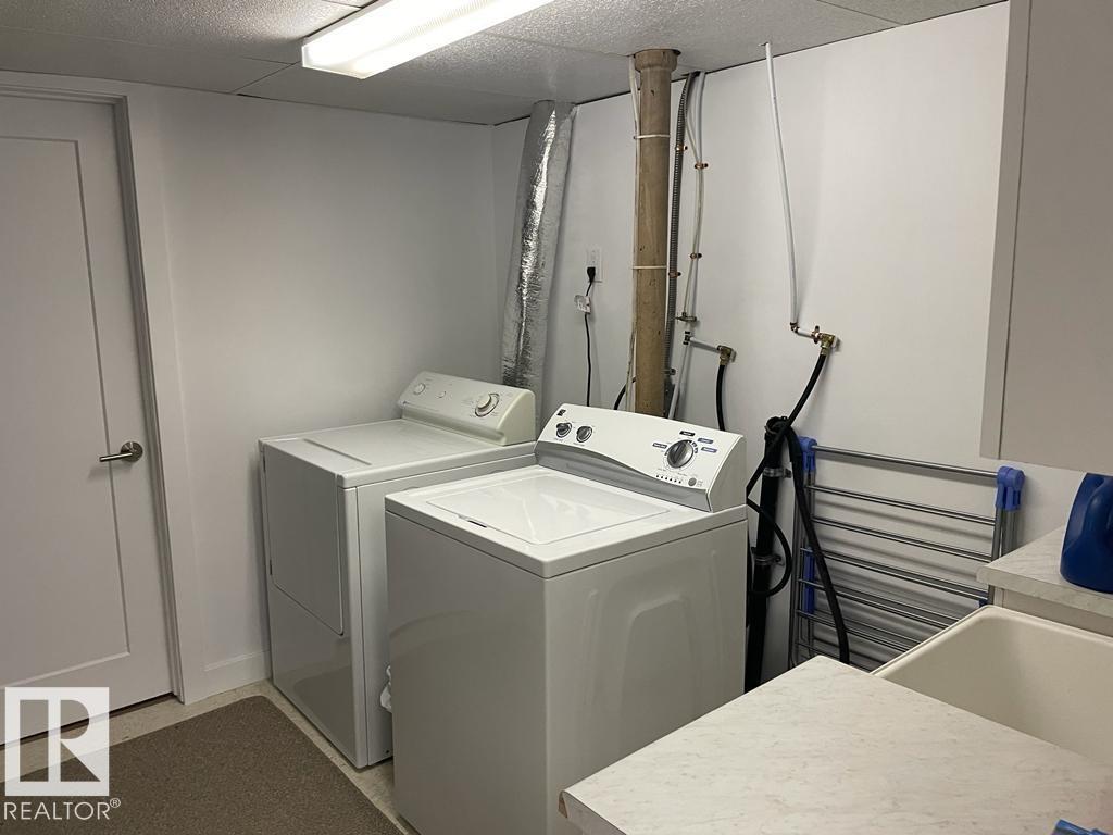 Photo 32 of 8528 64 Av Nw, Edmonton AB