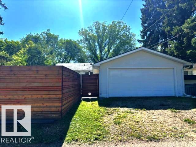 Photo 39 of 8528 64 Av Nw, Edmonton AB