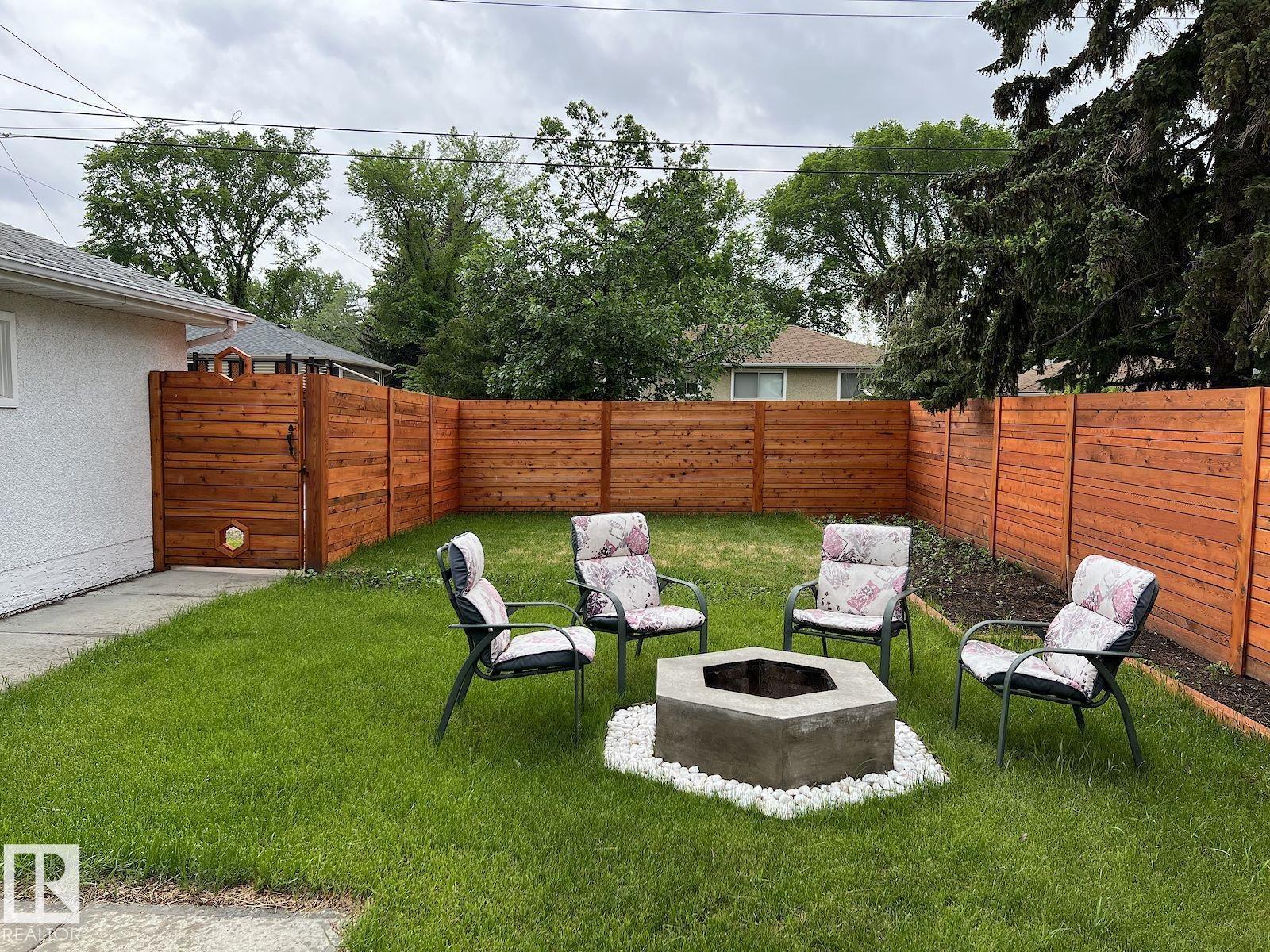 Photo 38 of 8528 64 Av Nw, Edmonton AB