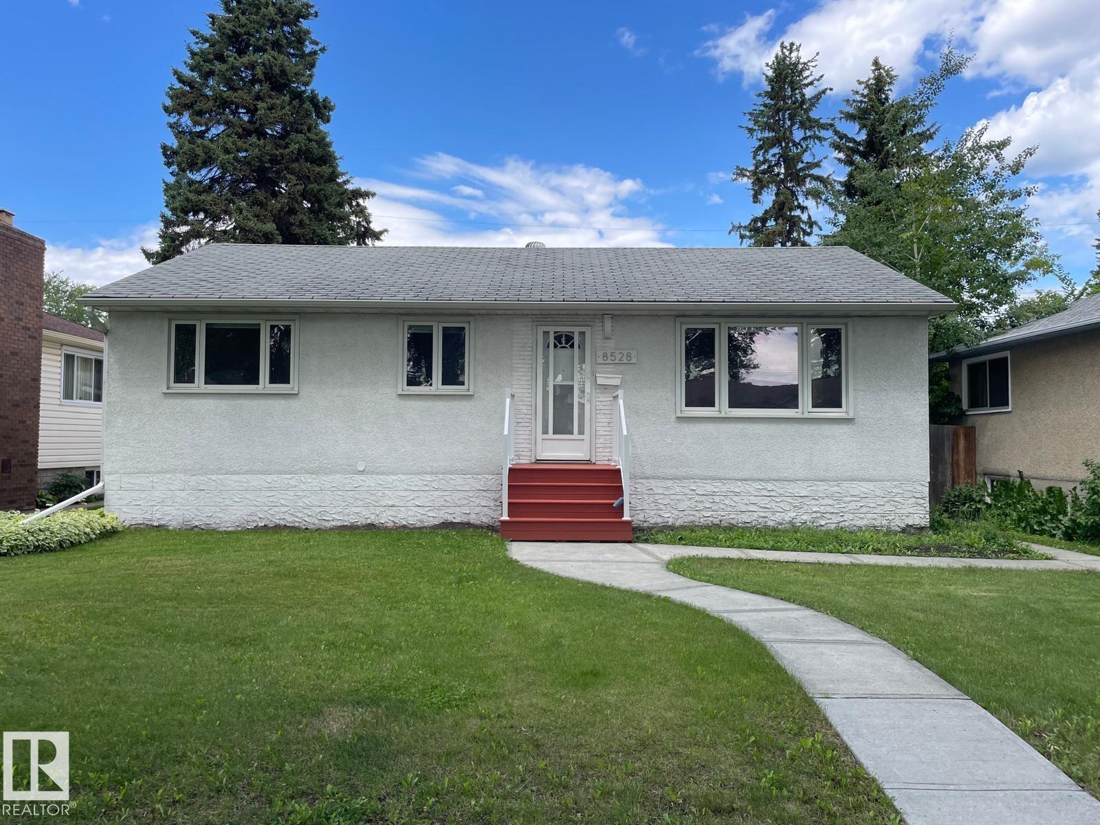 Photo 35 of 8528 64 Av Nw, Edmonton AB
