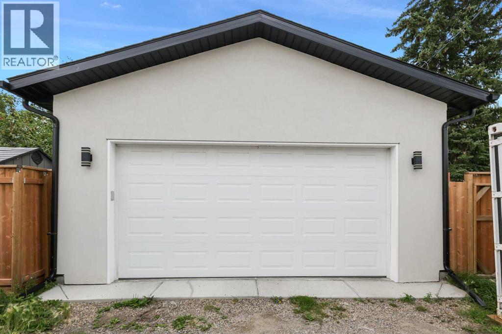 Single Family House Bungalow for Sale in  Breen Crescent NW Brentwood Calgary 