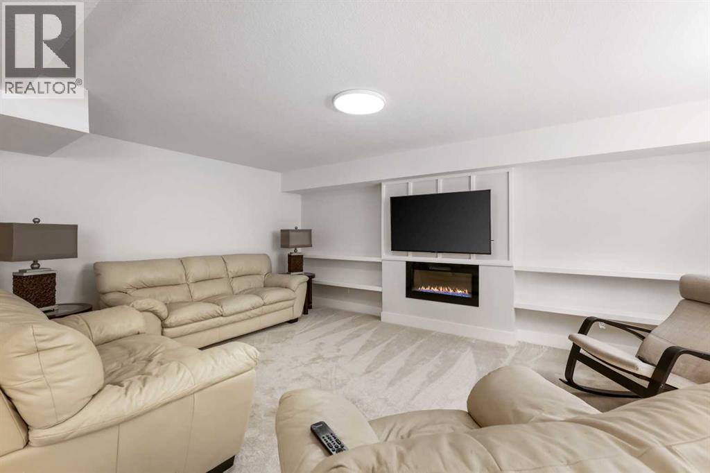 Single Family House Bungalow for Sale in  Breen Crescent NW Brentwood Calgary 