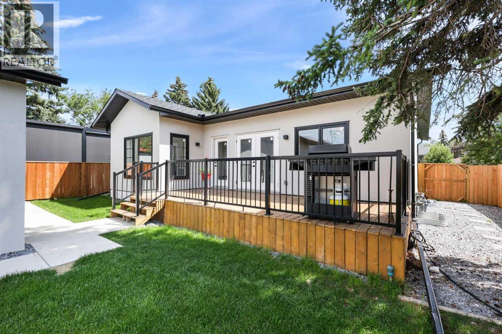 Single Family House Bungalow for Sale in  Breen Crescent NW Brentwood Calgary 