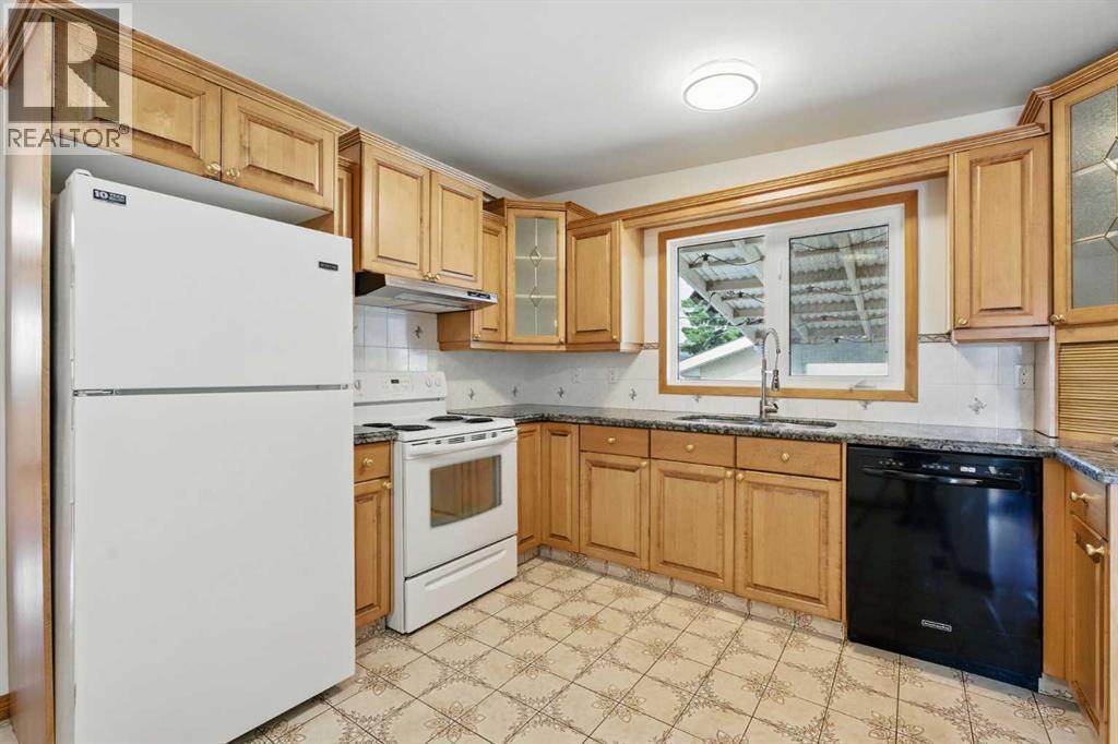 Single Family House Bungalow for Sale in   Avenue NE Mayland Heights Calgary 