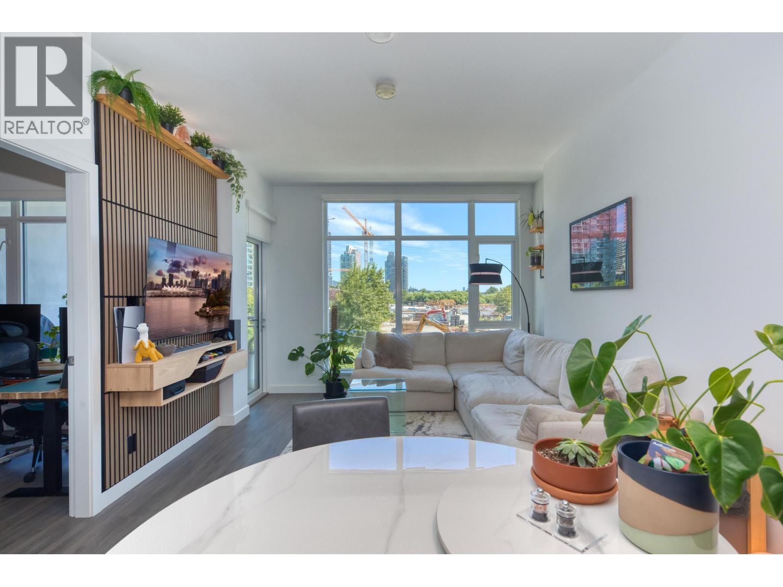 TH307 2351 BETA AVENUE, Burnaby