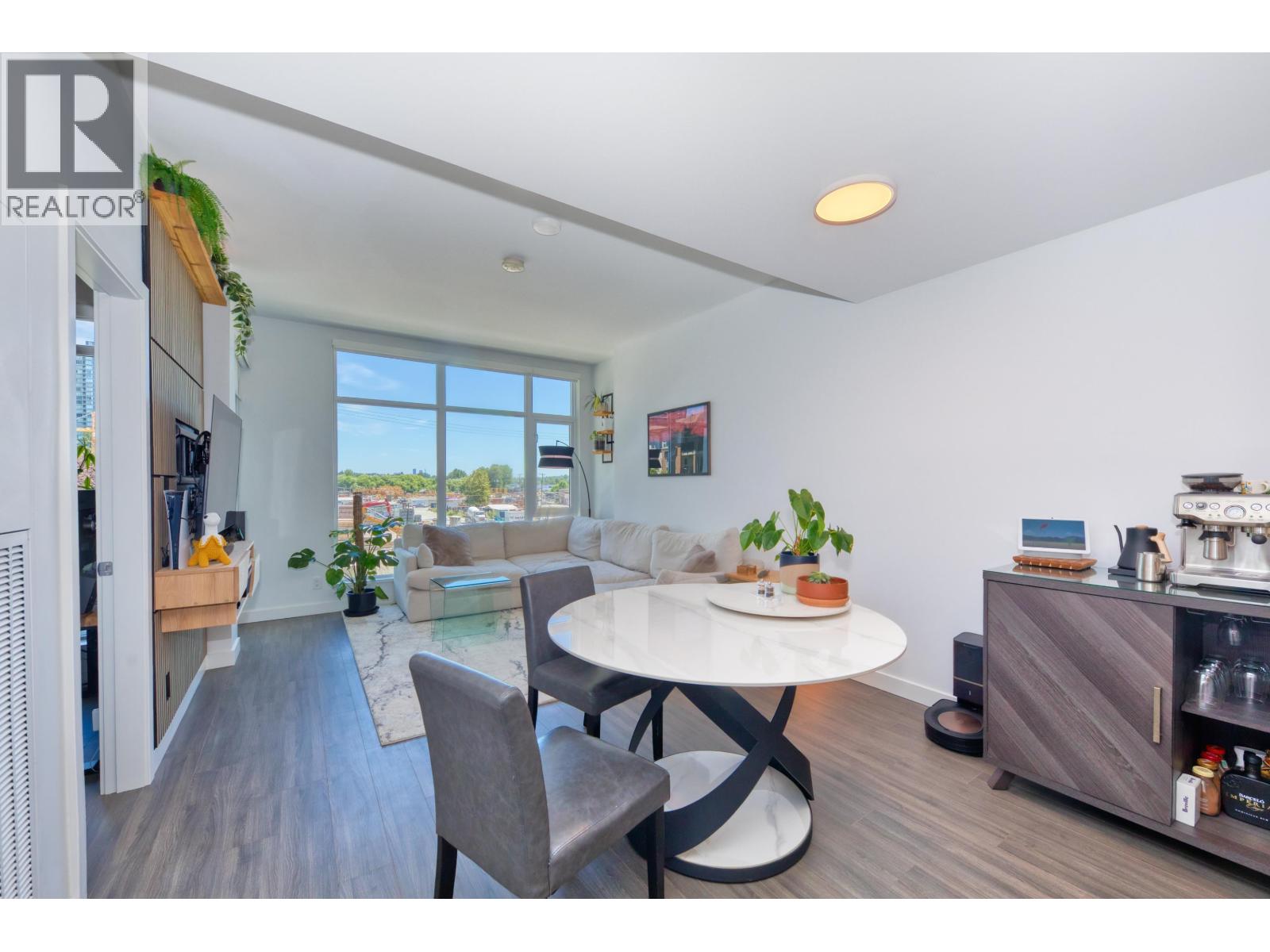 TH307 2351 BETA AVENUE, Burnaby