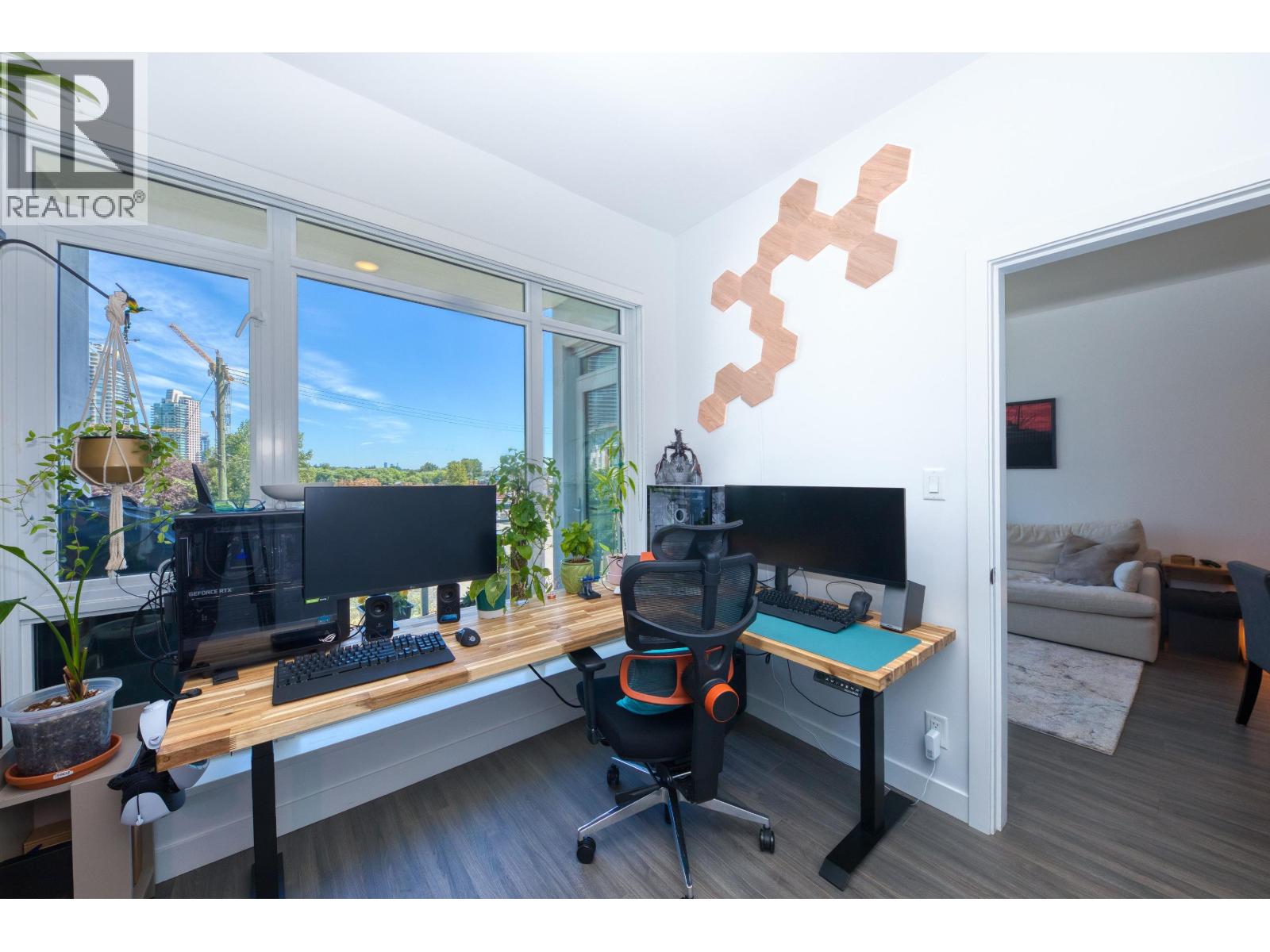 TH307 2351 BETA AVENUE, Burnaby