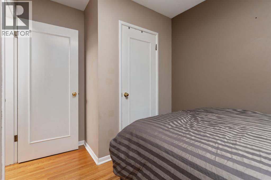 Single Family House Bungalow for Sale in  A Avenue Rosedale Camrose 