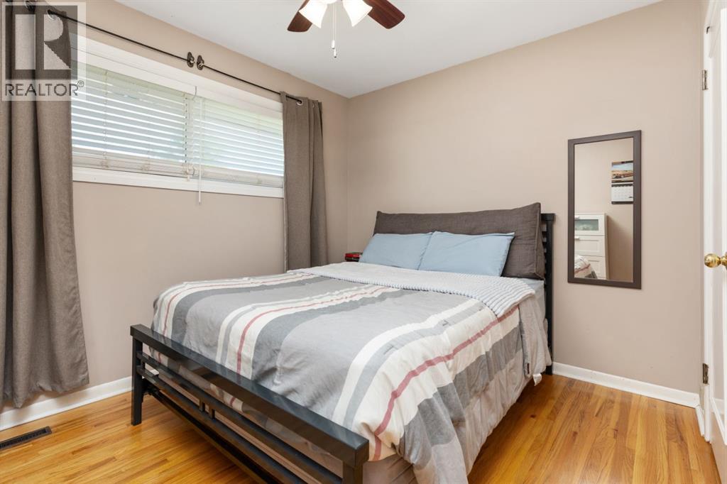 Single Family House Bungalow for Sale in  A Avenue Rosedale Camrose 