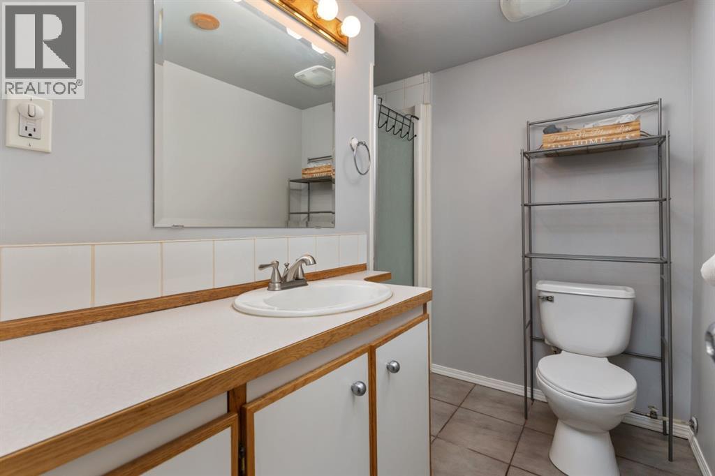 Single Family House Bungalow for Sale in  A Avenue Rosedale Camrose 