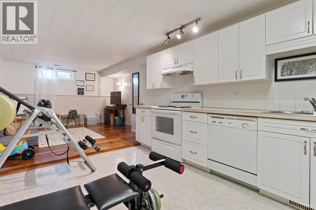 Single Family House Bungalow for Sale in  A Avenue Rosedale Camrose 