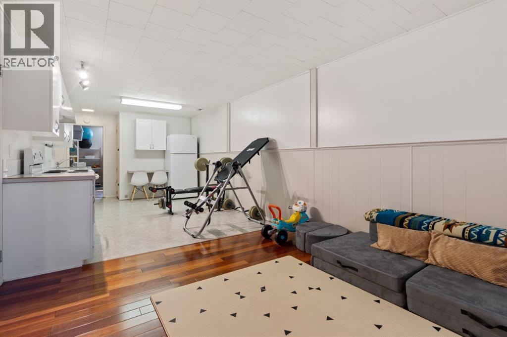 Single Family House Bungalow for Sale in  A Avenue Rosedale Camrose 