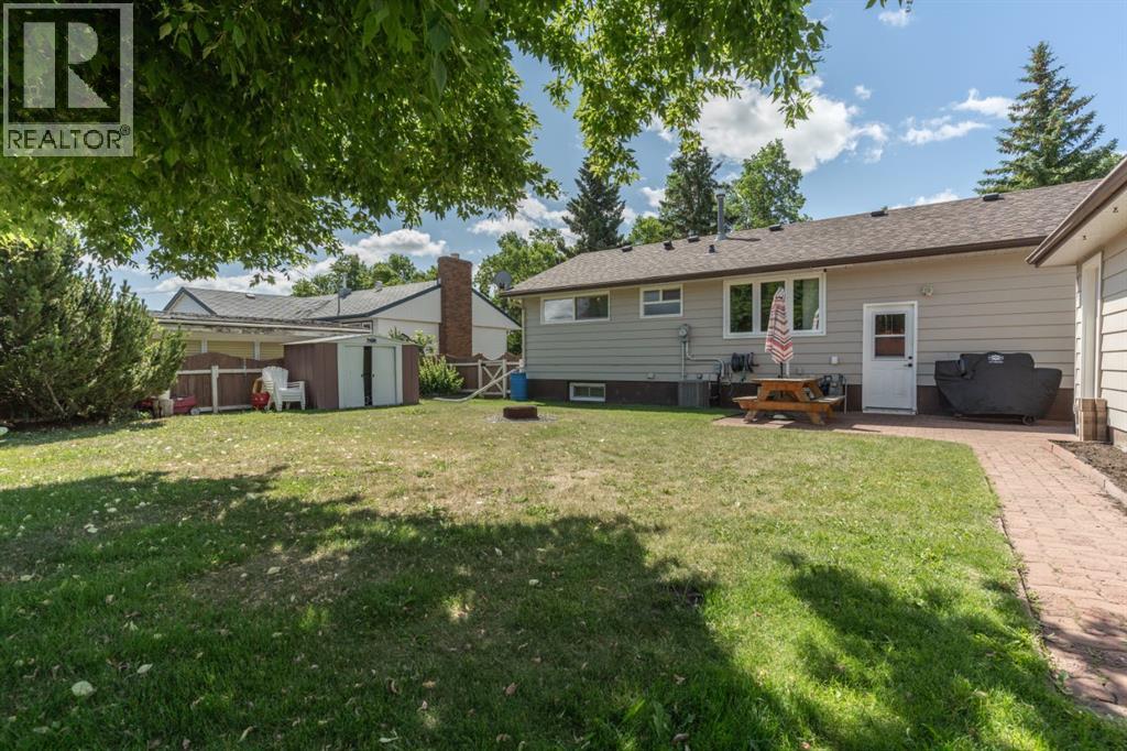 Single Family House Bungalow for Sale in  A Avenue Rosedale Camrose 