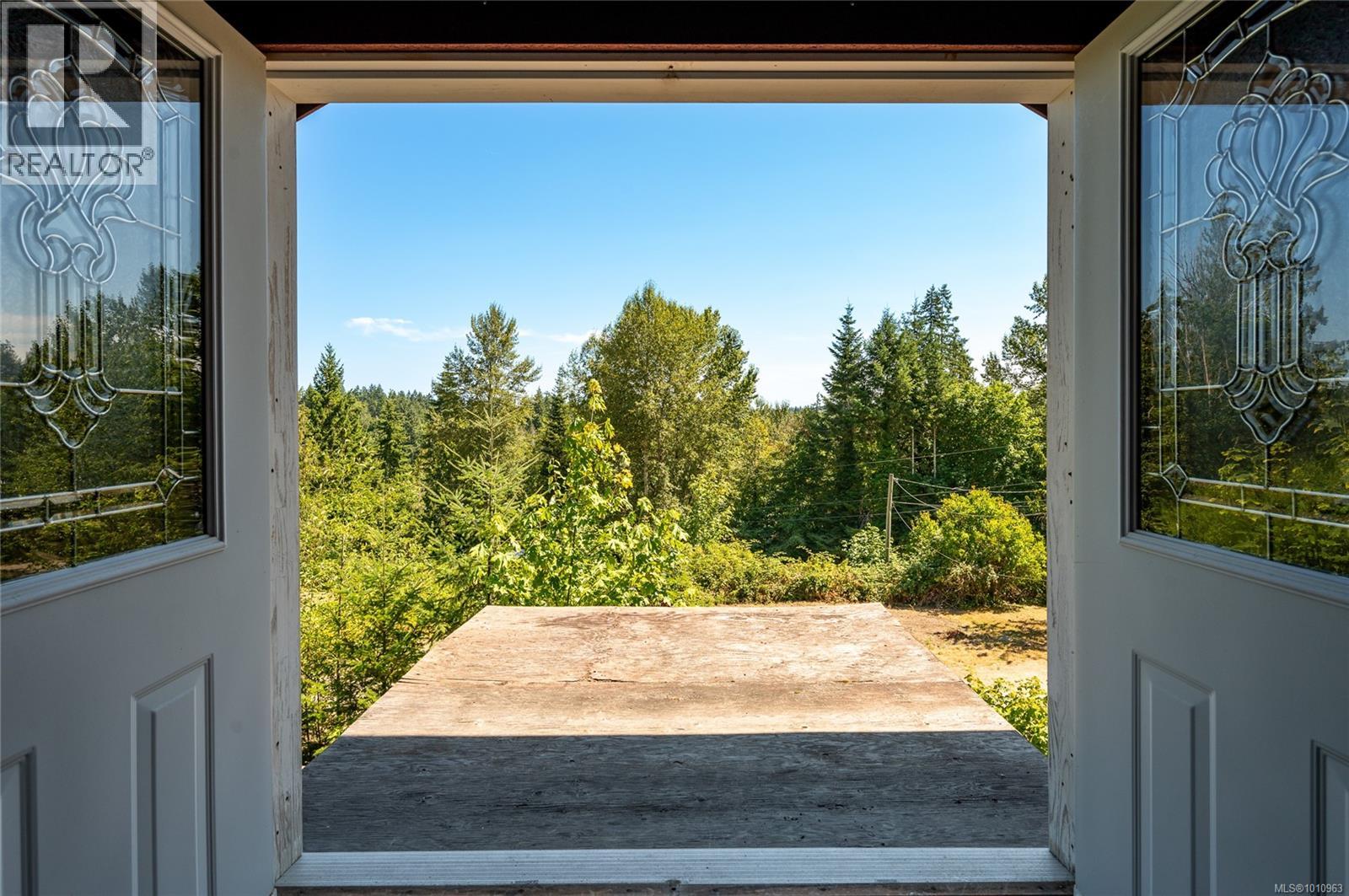 Photo 24 of 2031 Waring Rd, Nanaimo BC