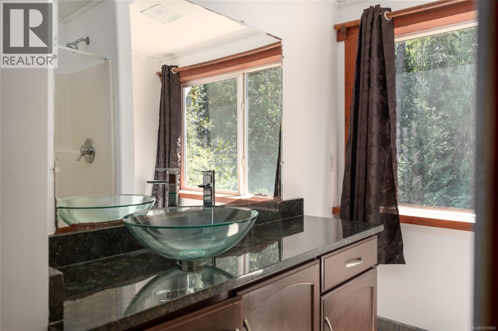 Photo 28 of 2031 Waring Rd, Nanaimo BC