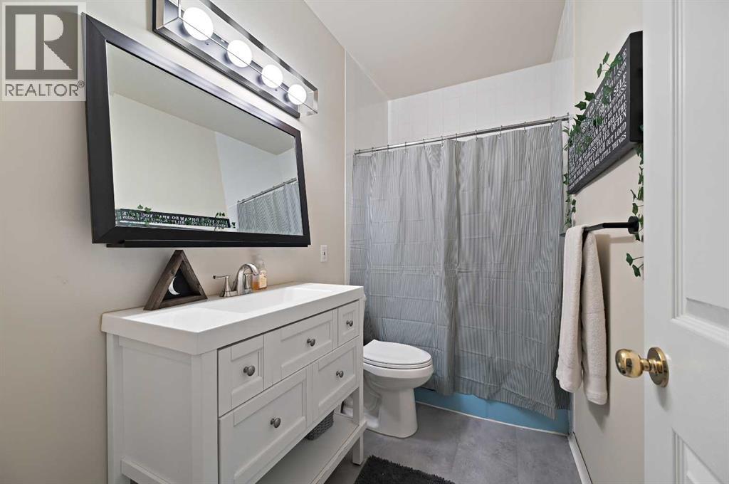Single Family House for Sale in  Hidden Valley Grove NW Hidden Valley Calgary 