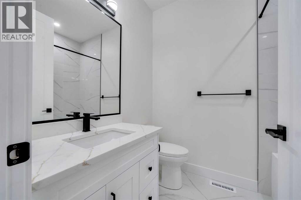 Single Family House for Sale in   Avenue NW Bowness Calgary 