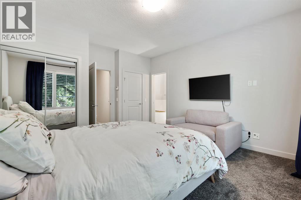 Single Family House for Sale in    Avenue NE Crescent Heights Calgary 