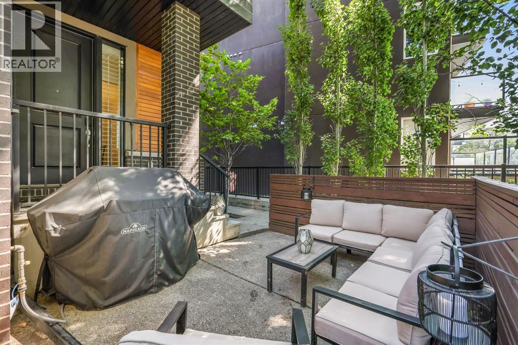 Single Family House for Sale in    Avenue NE Crescent Heights Calgary 