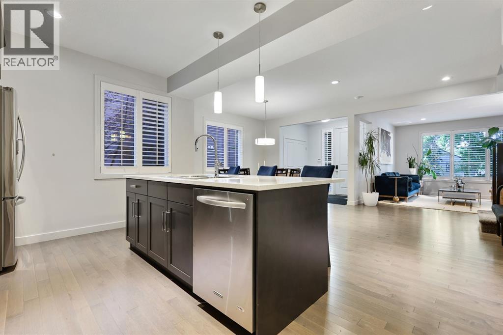 Single Family House for Sale in    Avenue NE Crescent Heights Calgary 