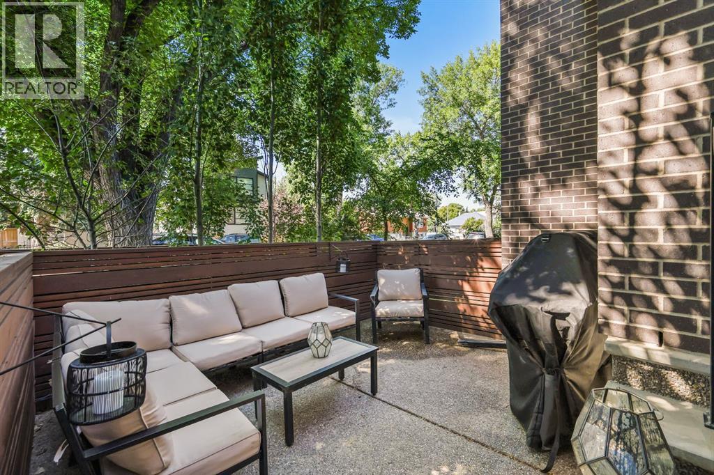 Single Family House for Sale in    Avenue NE Crescent Heights Calgary 