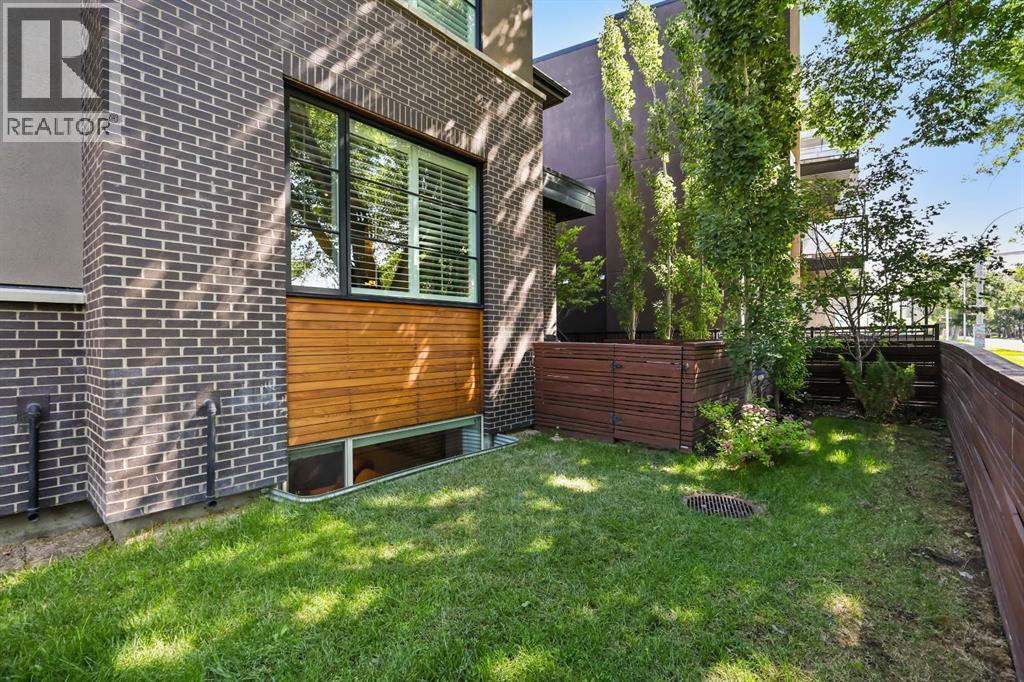 Single Family House for Sale in    Avenue NE Crescent Heights Calgary 