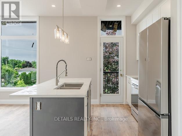 Photo 11 of 301 659 Donat Street, Ottawa ON