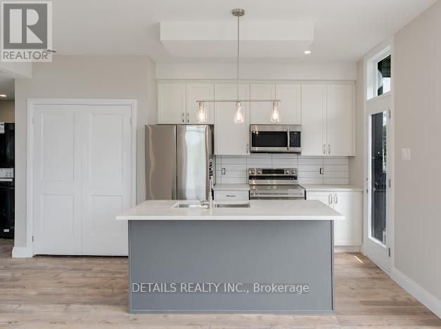 Photo 13 of 301 659 Donat Street, Ottawa ON