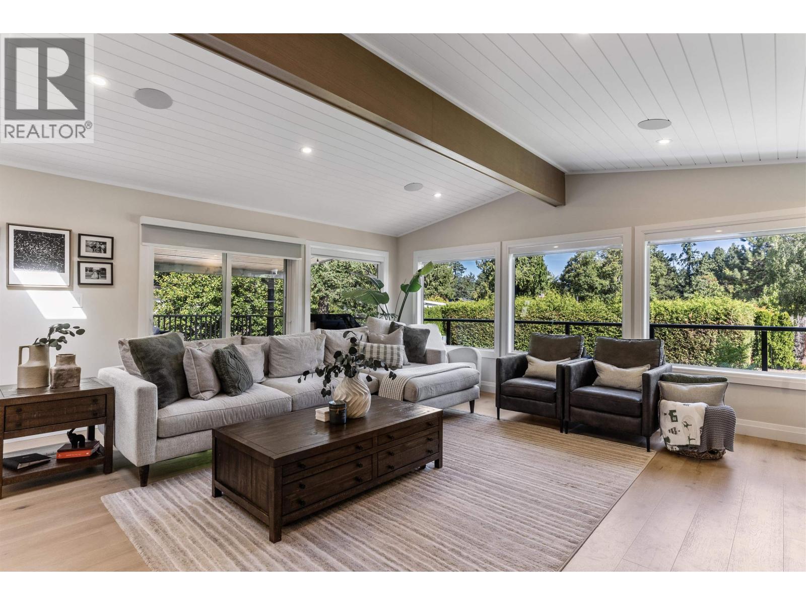 Photo 10 of 4876 4th Avenue, Delta BC