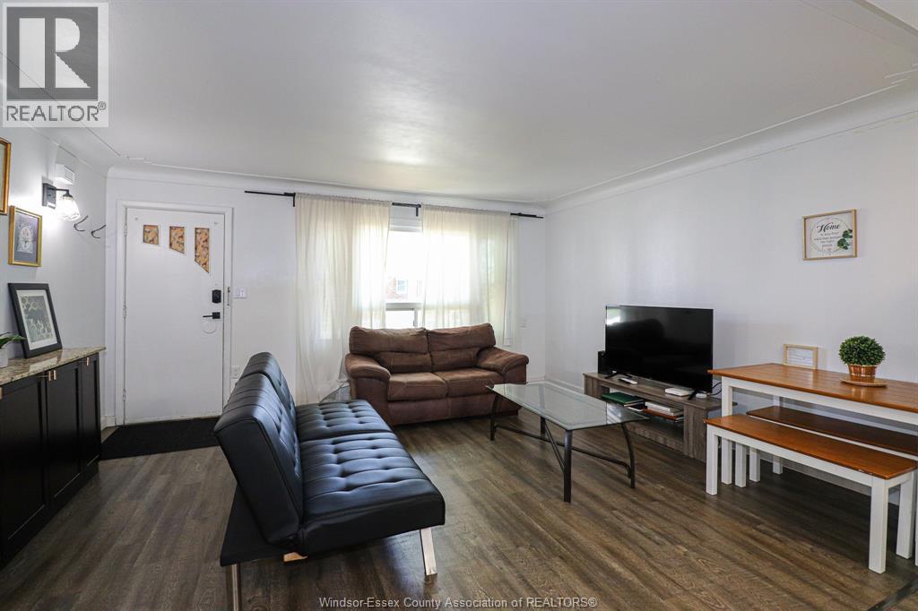 Photo 18 of 3504 Barrymore, Windsor ON