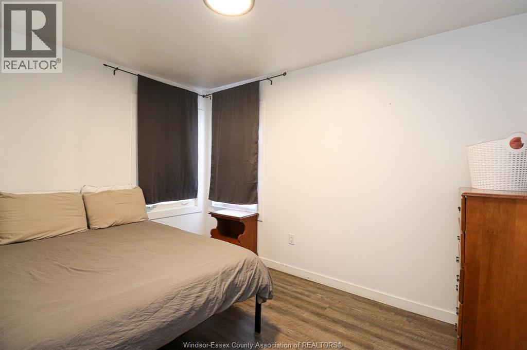 Photo 11 of 3504 Barrymore, Windsor ON