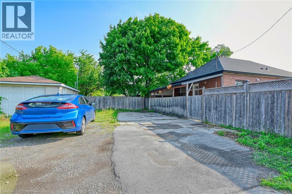 Photo 17 of 701 Brighton Avenue Unit 1, Hamilton ON