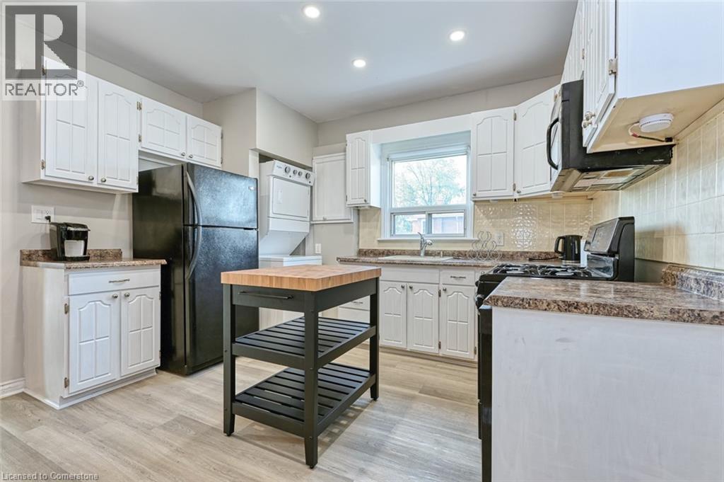 Photo 8 of 701 Brighton Avenue Unit 1, Hamilton ON
