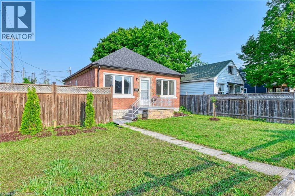 Photo 2 of 701 Brighton Avenue Unit 1, Hamilton ON
