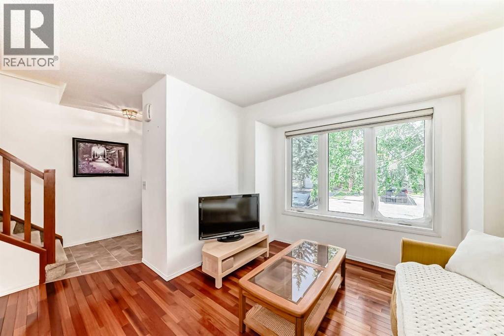Single Family House for Sale in    Avenue SW Glendale Calgary 