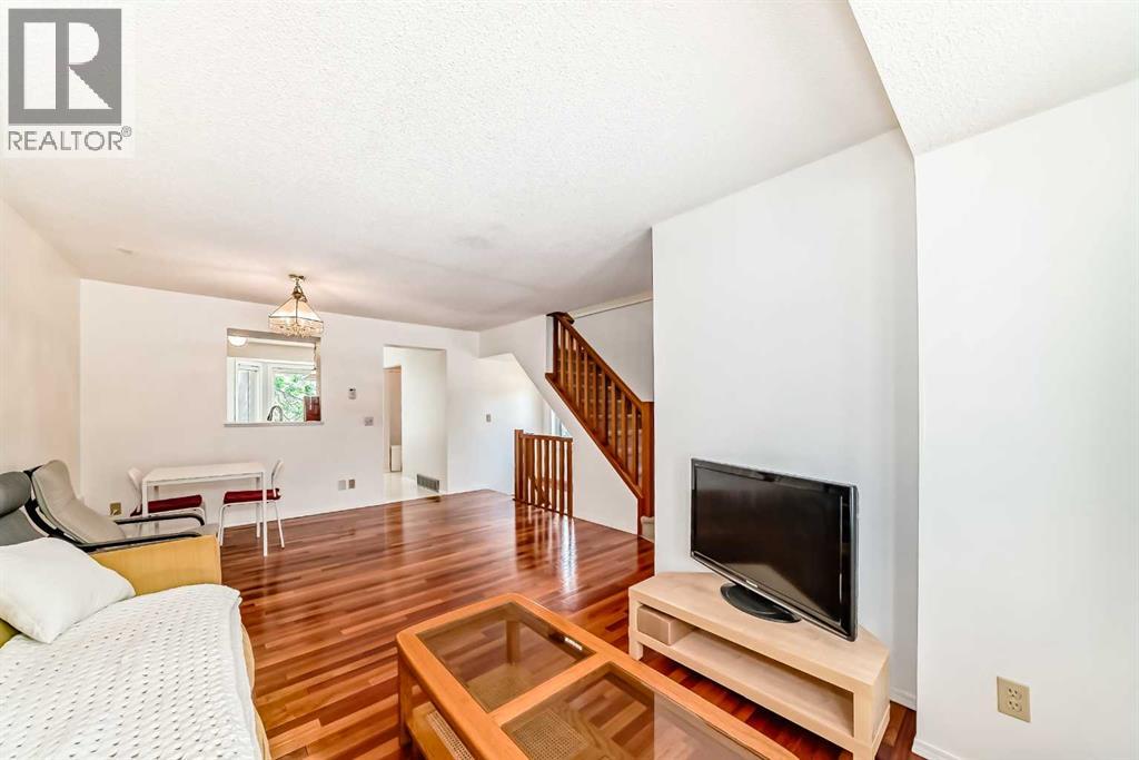 Single Family House for Sale in    Avenue SW Glendale Calgary 