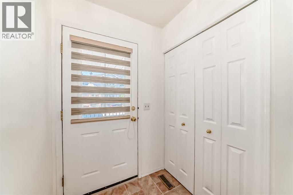 Single Family House for Sale in    Avenue SW Glendale Calgary 